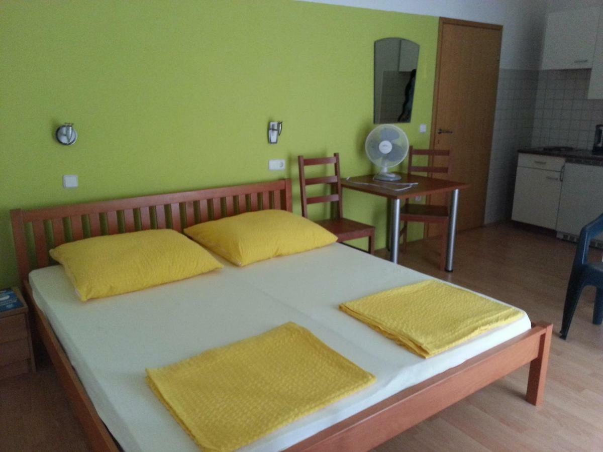 Villa Dora Biograd Na Moru Eksteriør billede